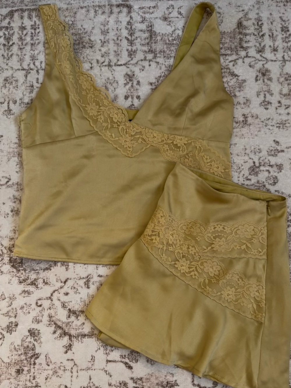 White Fox matching skirt set